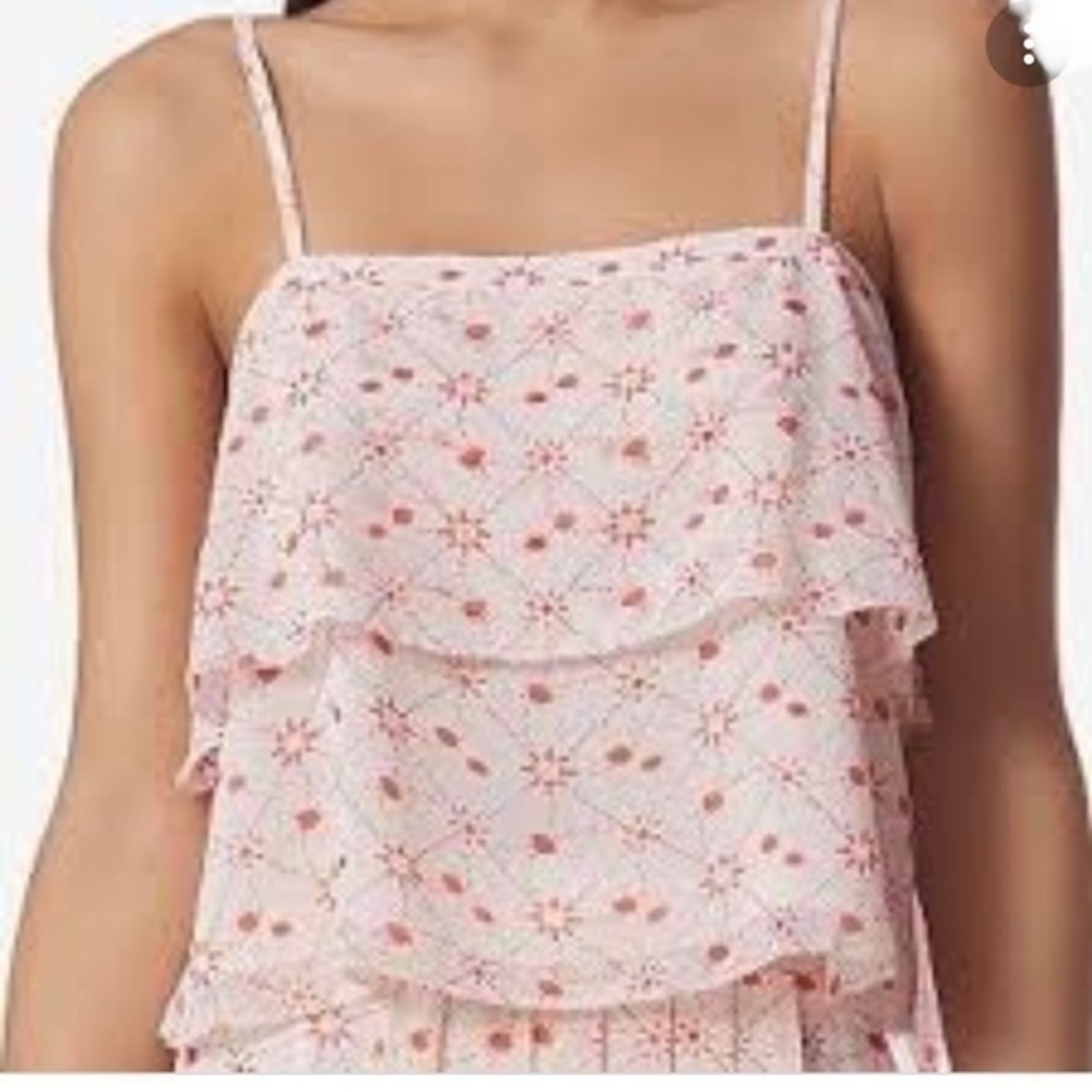 Ave’s Les Filled Tiered Abstract Tank Top